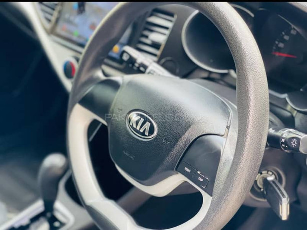 kia-picanto-black-lush-condition-big-2