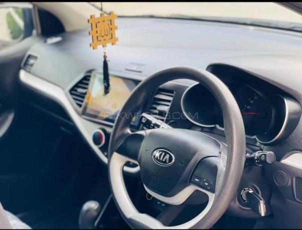 kia-picanto-black-lush-condition-big-4