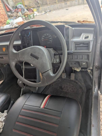 suzuki-mehran-vx-2015-big-16