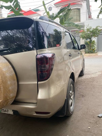 daihatsu-terios-kid-2010-big-5