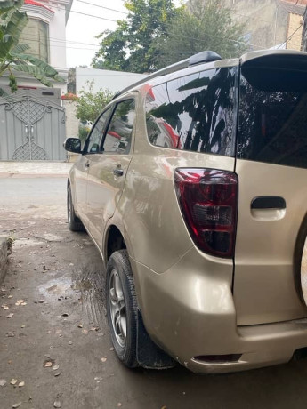 daihatsu-terios-kid-2010-big-4