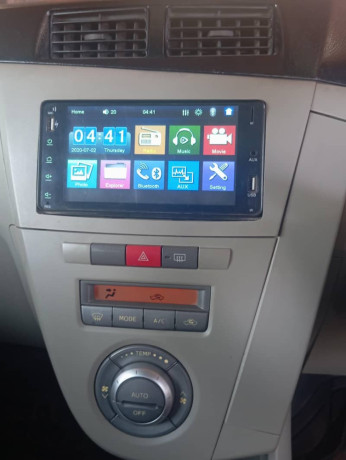 daihatsu-mira-2008-big-7