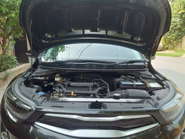 kia-stonic-ex-model-2022-big-6