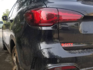 mg-hs-phev-2025