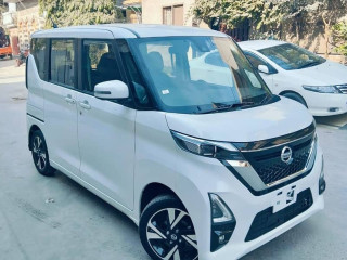 nissan-roox-s-hybrid-2022-model-pro-pilot-edition