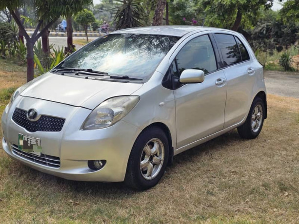 toyota-vitz-push-start-2007-model-2012-important-full-option-big-1