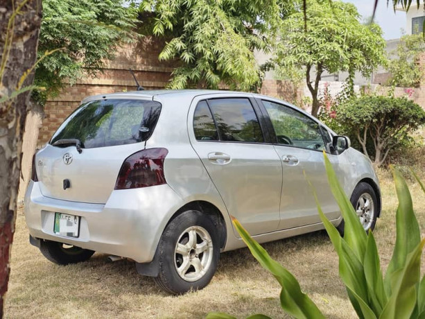 toyota-vitz-push-start-2007-model-2012-important-full-option-big-3