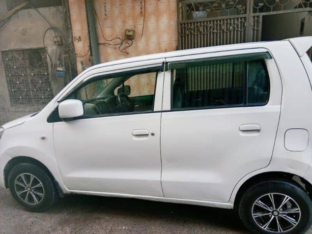 suzuki-wagon-r-2017-big-1