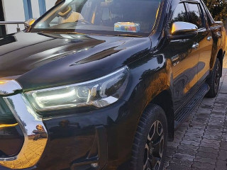 toyota-hilux-2022