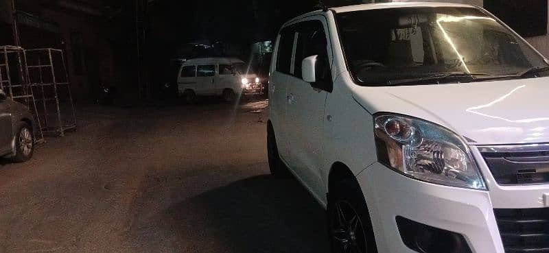 suzuki-wagon-r-2018-big-1