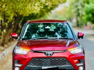 toyota-raize-z-red-wine