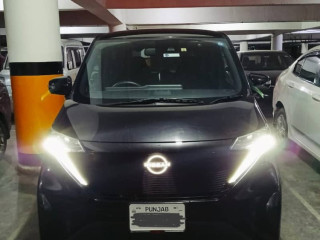 nissan-sakura-2022-2025