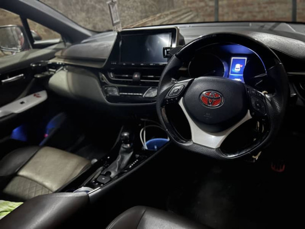 toyota-c-hr-g-led-big-2