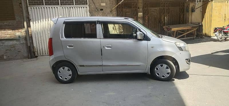 suzuki-wagon-r-2018-model-big-3