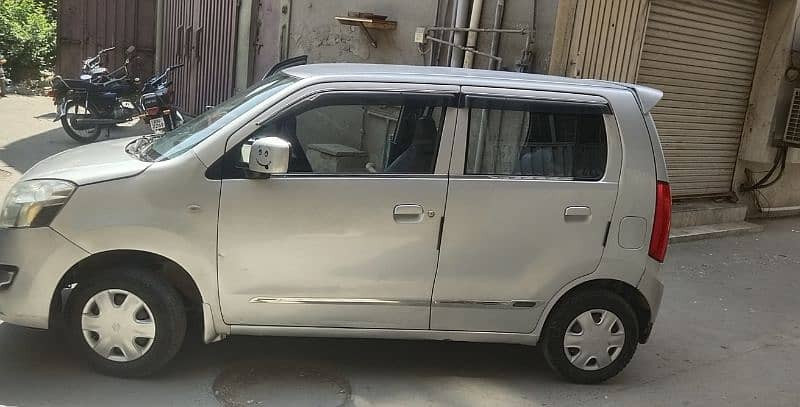 suzuki-wagon-r-2018-model-big-2