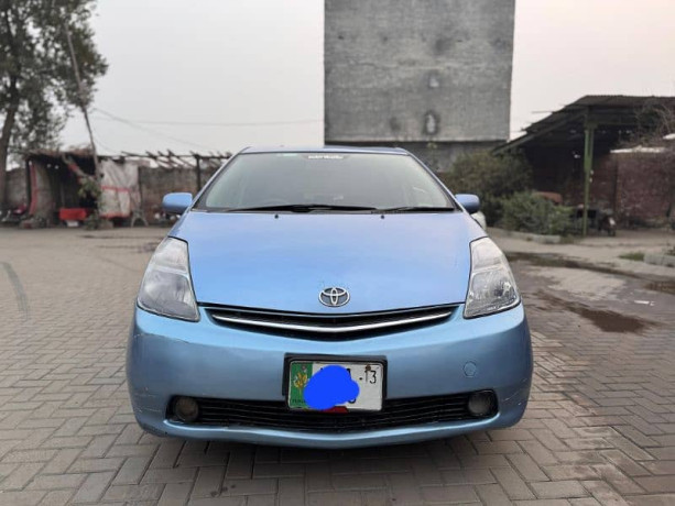 toyota-prius-200713-big-2