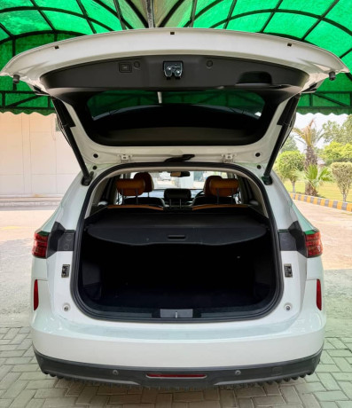 haval-h6-20t-awd-2023-big-13