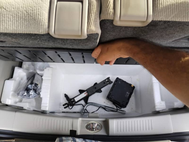 suzuki-wagon-r-hybrid-fx-big-9