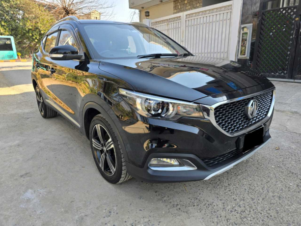 mg-zs-15l-petrol-big-1