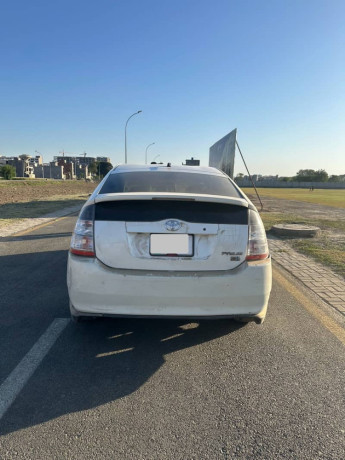 toyota-prius-g-touring-selection-leather-package-big-1