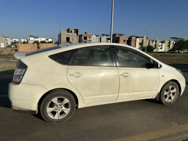 toyota-prius-g-touring-selection-leather-package-big-8
