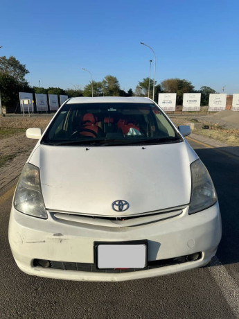 toyota-prius-g-touring-selection-leather-package-big-4