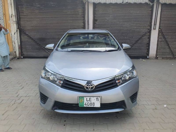 toyota-corolla-gli-automatic-20142015-big-3