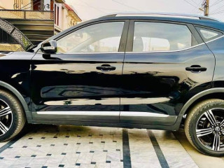 mg-zs-15-petrol-2021