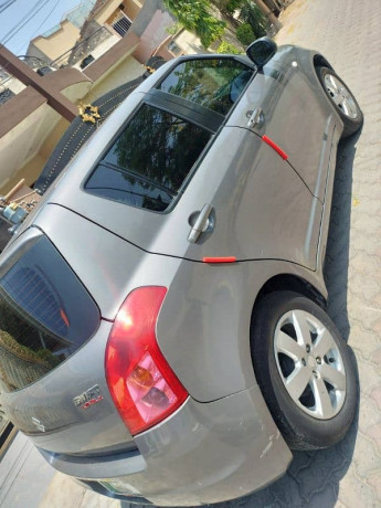 suzuki-swift-2015-03004646721-big-2