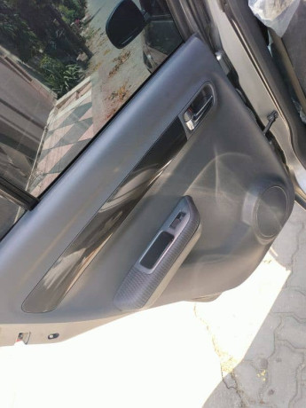 suzuki-swift-2015-03004646721-big-12