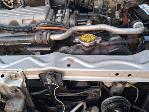 suzuki-cultus-vxli-2010-big-8