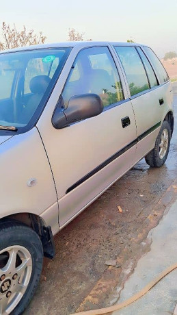 suzuki-cultus-vxli-2010-big-15