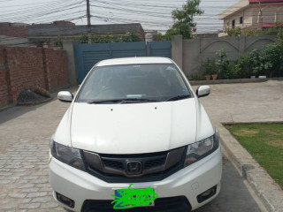 white-honda-city