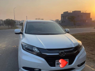 honda-vezel-2016-z-sensing