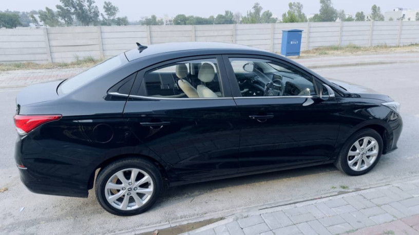 changan-alsvin-13-mt-black-2025-big-3