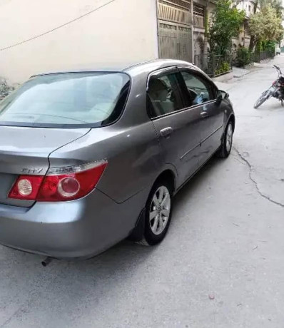 honda-city-idsi-2006-big-8