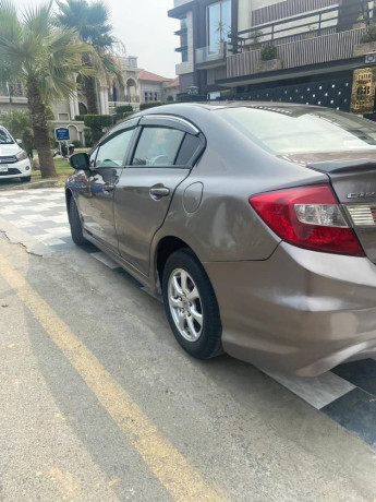 honda-civic-vti-oriel-2013-big-6