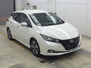 nissan-leaf-2021