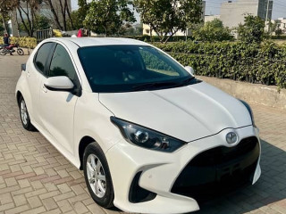 toyota-yaris-hatchback