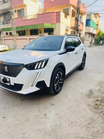 peugeot-2008-allure-2022-big-3