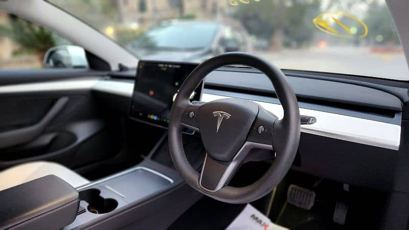 tesla-model-3-dual-motor-long-range-much-better-than-sonata-crown-big-6