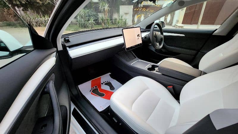 tesla-model-3-dual-motor-long-range-much-better-than-sonata-crown-big-10