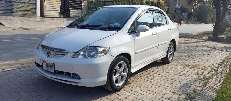honda-city-idsi-2004-automatic-1718-average-in-city-long-2021-big-4