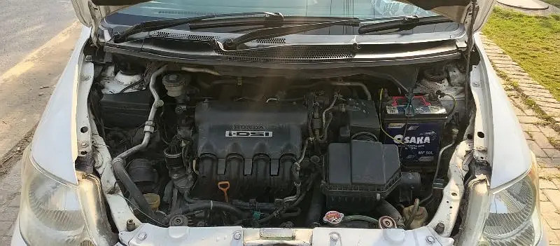 honda-city-idsi-2004-automatic-1718-average-in-city-long-2021-big-9