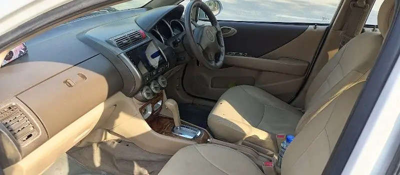 honda-city-idsi-2004-automatic-1718-average-in-city-long-2021-big-8