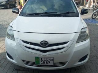 toyota-belta-200710