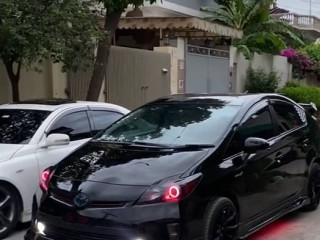 toyota-prius-2012