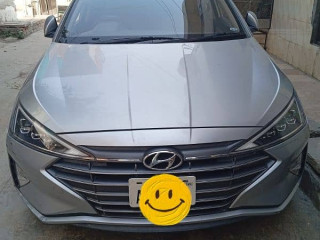 hyundai-elantra-2022