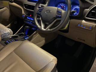 hyundai-tucson-2023-parking-sensors