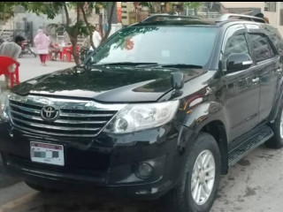 toyota-fortuner-v-vvti-2013-923041927488